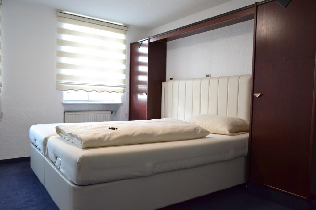 Hotel Zum Lamm Άνσμπαχ Εξωτερικό φωτογραφία